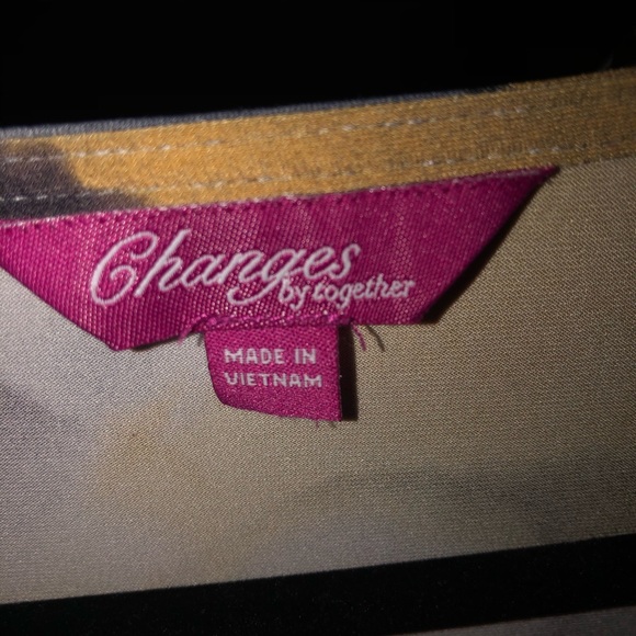 Multicolored  studded blouse never worn 20/22 - Picture 2 of 3